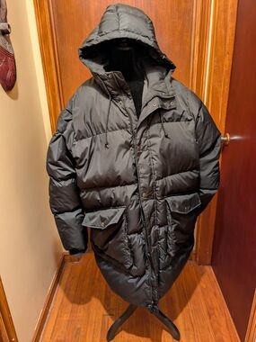 Old Navy Down Black Hooded Puffer Jacket